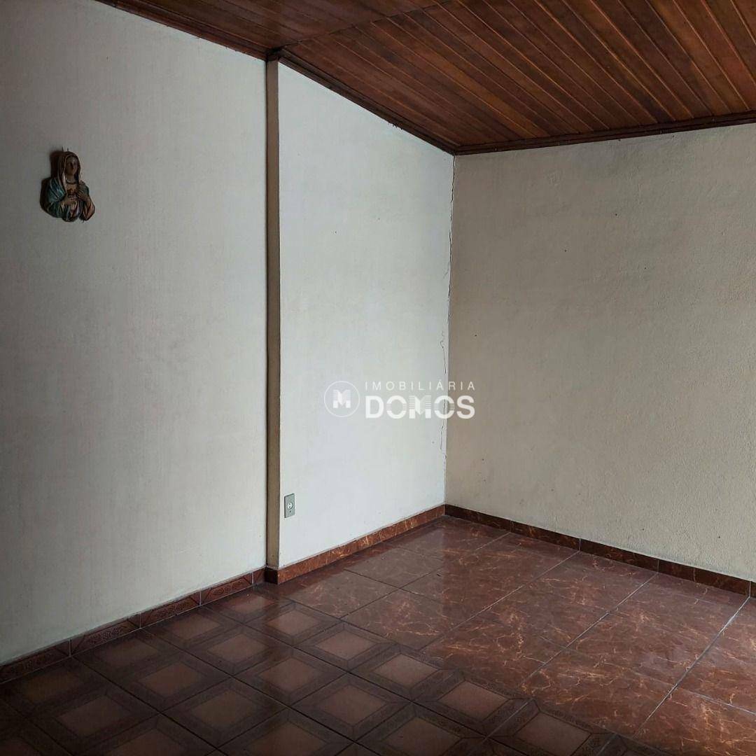 Casa à venda com 4 quartos, 180m² - Foto 20