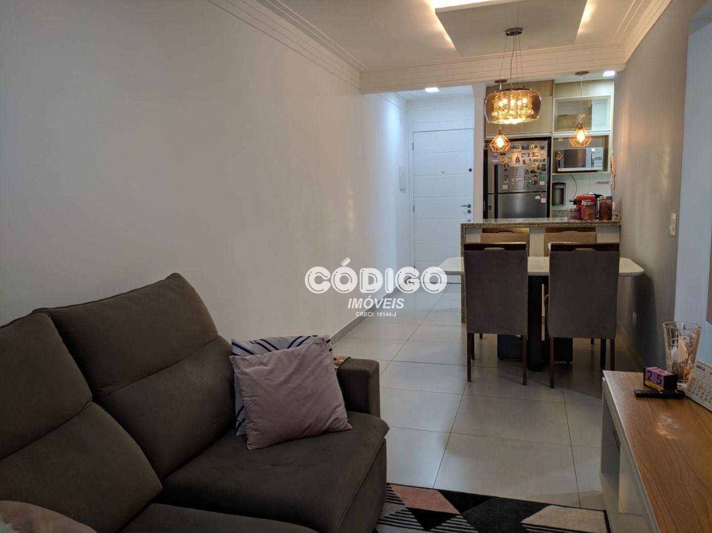 Apartamento à venda com 2 quartos, 62m² - Foto 2