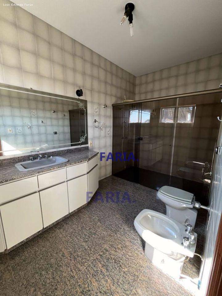 Casa à venda com 4 quartos, 379m² - Foto 7