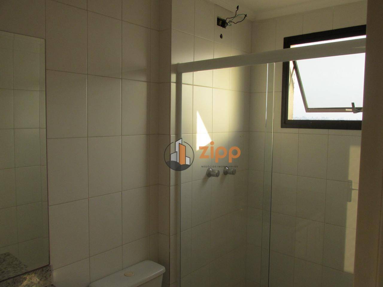 Apartamento à venda com 2 quartos, 68m² - Foto 4