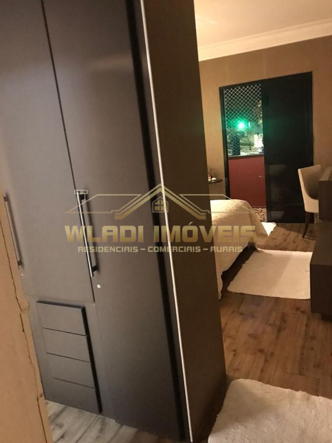 Apartamento à venda com 3 quartos, 140m² - Foto 29