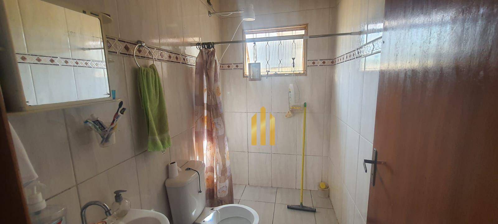 Casa à venda com 2 quartos, 70m² - Foto 7