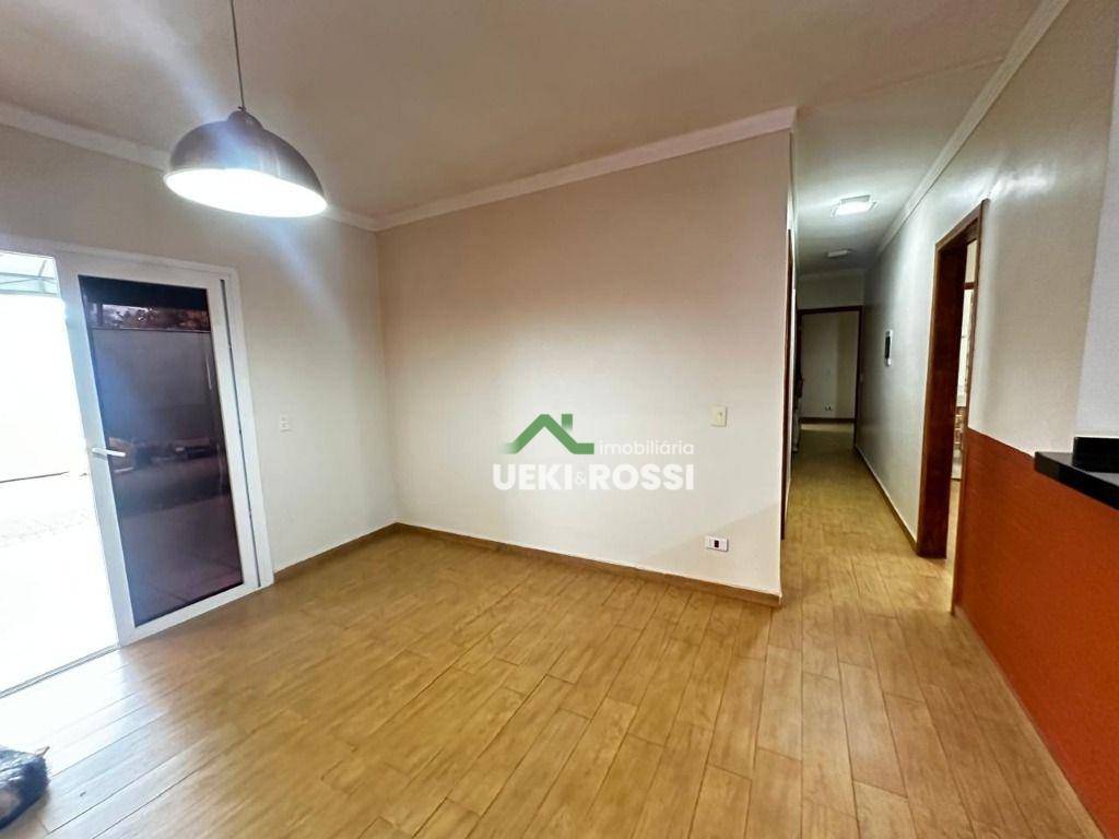 Casa à venda com 4 quartos, 241m² - Foto 10