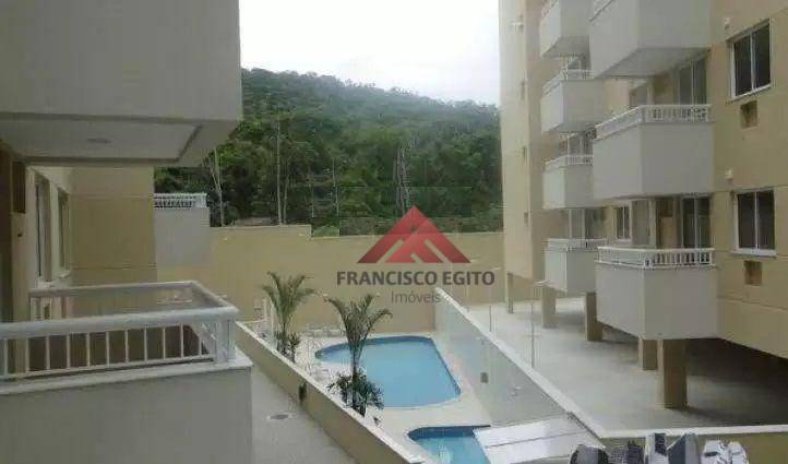 Apartamento à venda com 2 quartos, 60m² - Foto 12