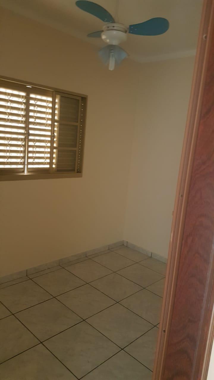 Casa à venda com 2 quartos, 110m² - Foto 11