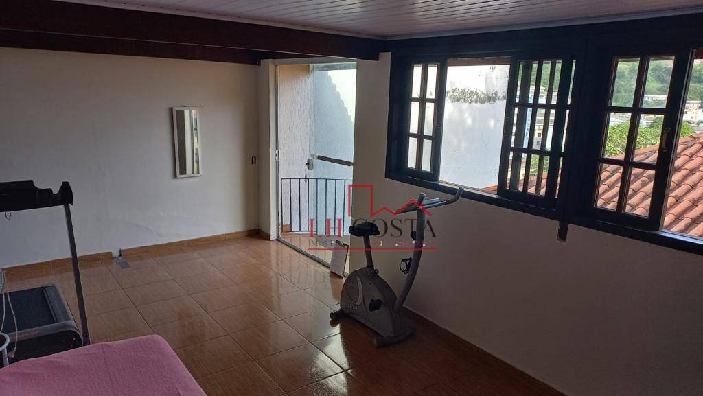 Casa à venda com 3 quartos, 183m² - Foto 16