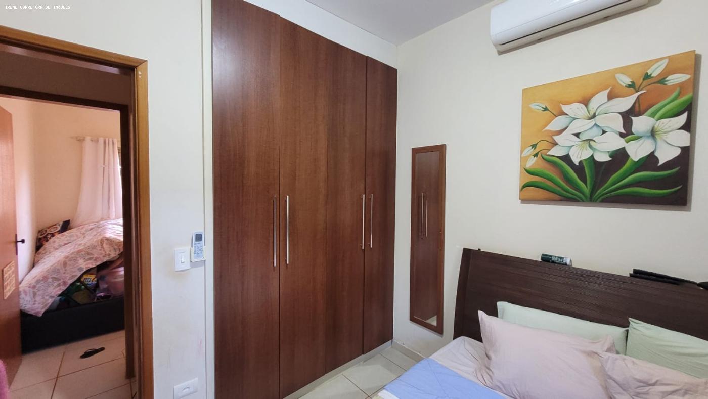 Casa à venda com 2 quartos, 204m² - Foto 15