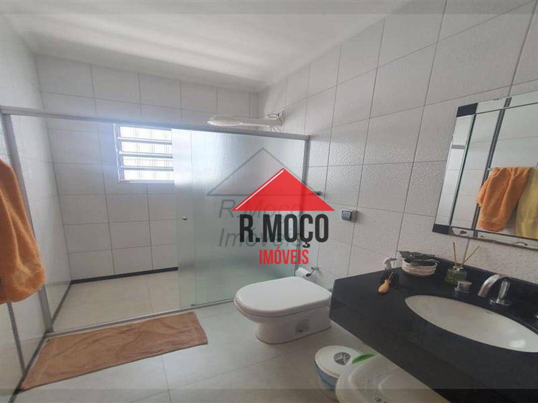 Sobrado à venda com 3 quartos, 270m² - Foto 35