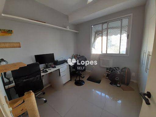 Apartamento à venda com 2 quartos, 75m² - Foto 7