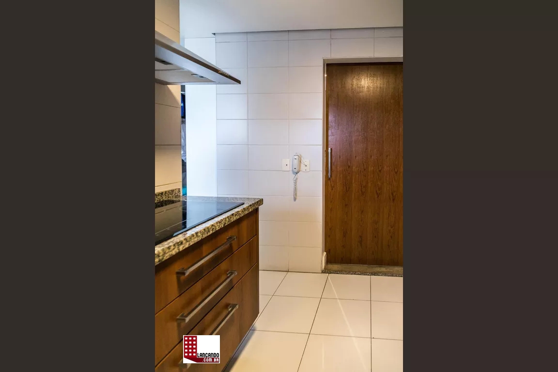 Apartamento à venda com 3 quartos, 135m² - Foto 13