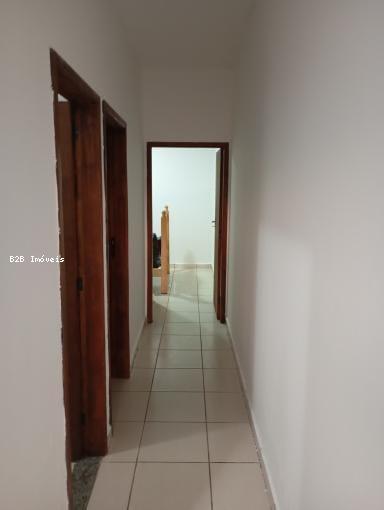 Casa à venda com 2 quartos, 125m² - Foto 6