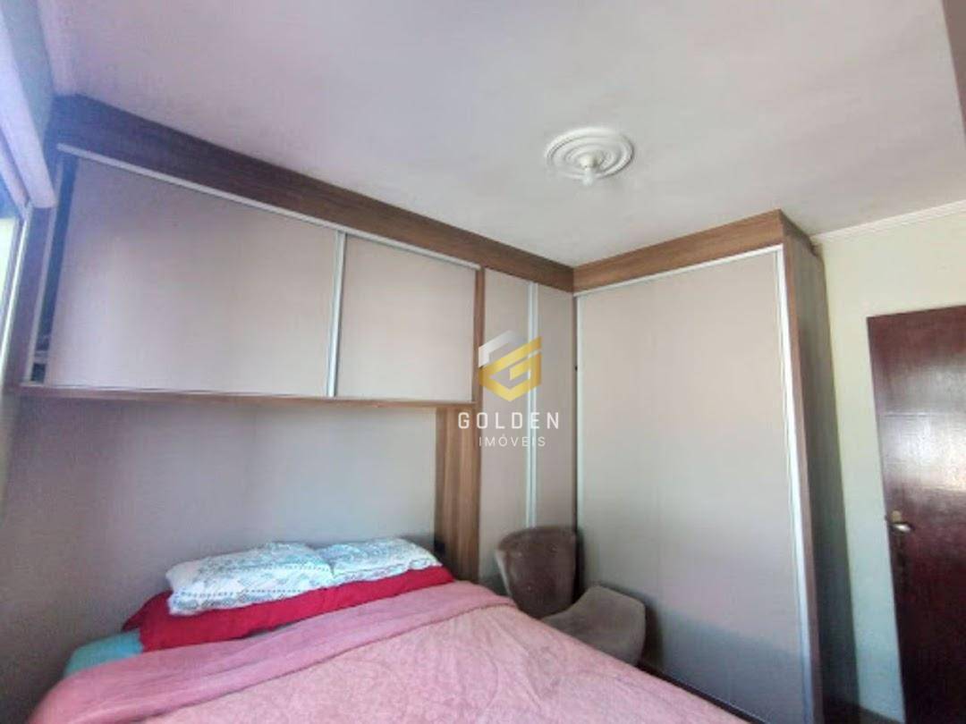 Casa à venda com 2 quartos, 190m² - Foto 9