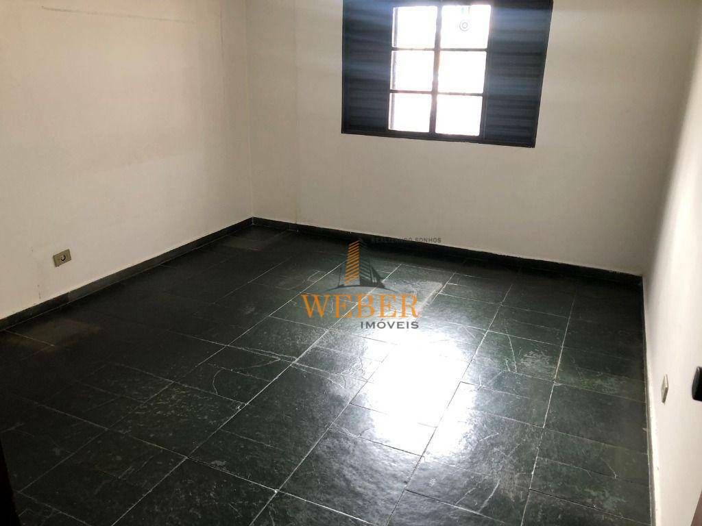 Casa à venda com 4 quartos, 220m² - Foto 18