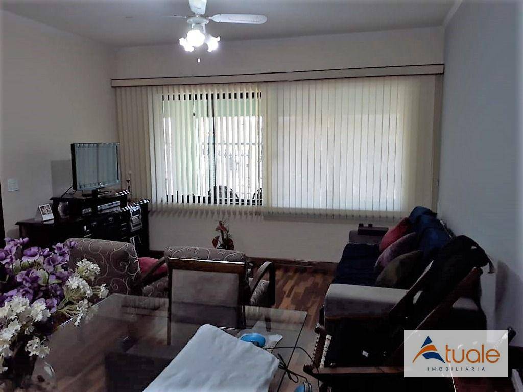 Casa à venda com 3 quartos, 199m² - Foto 4