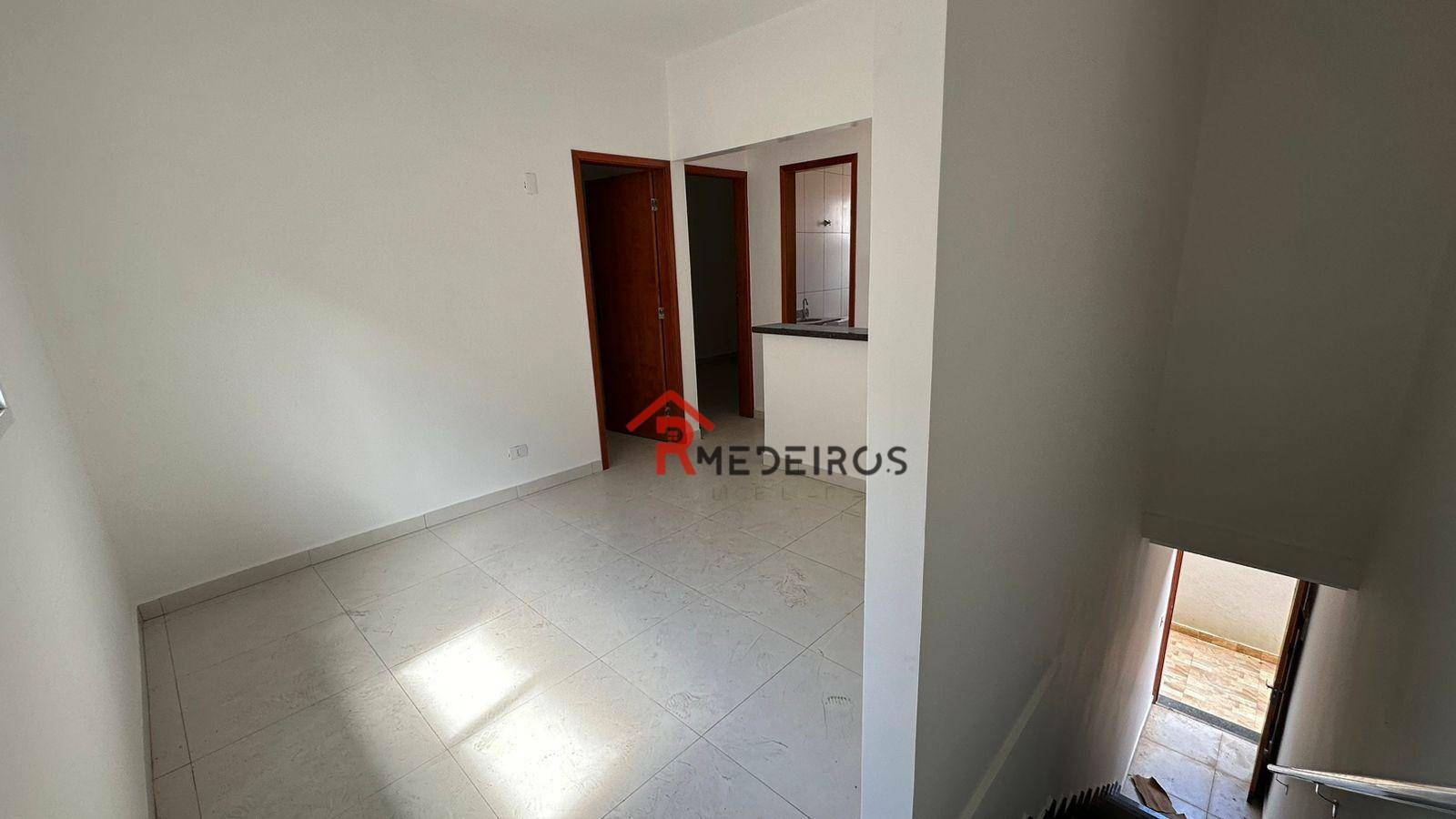 Casa à venda com 2 quartos, 51m² - Foto 3