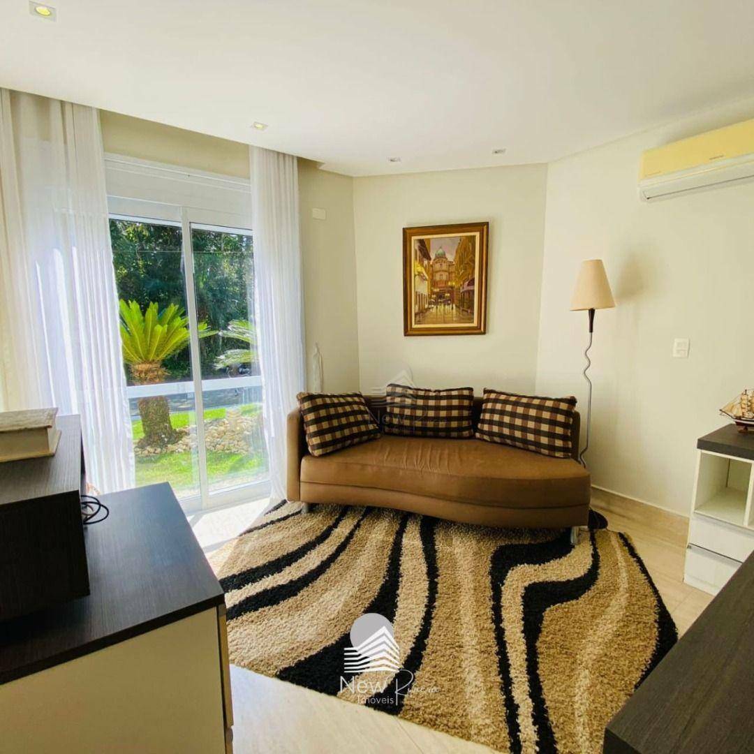 Casa de Condomínio para alugar com 5 quartos, 340m² - Foto 26