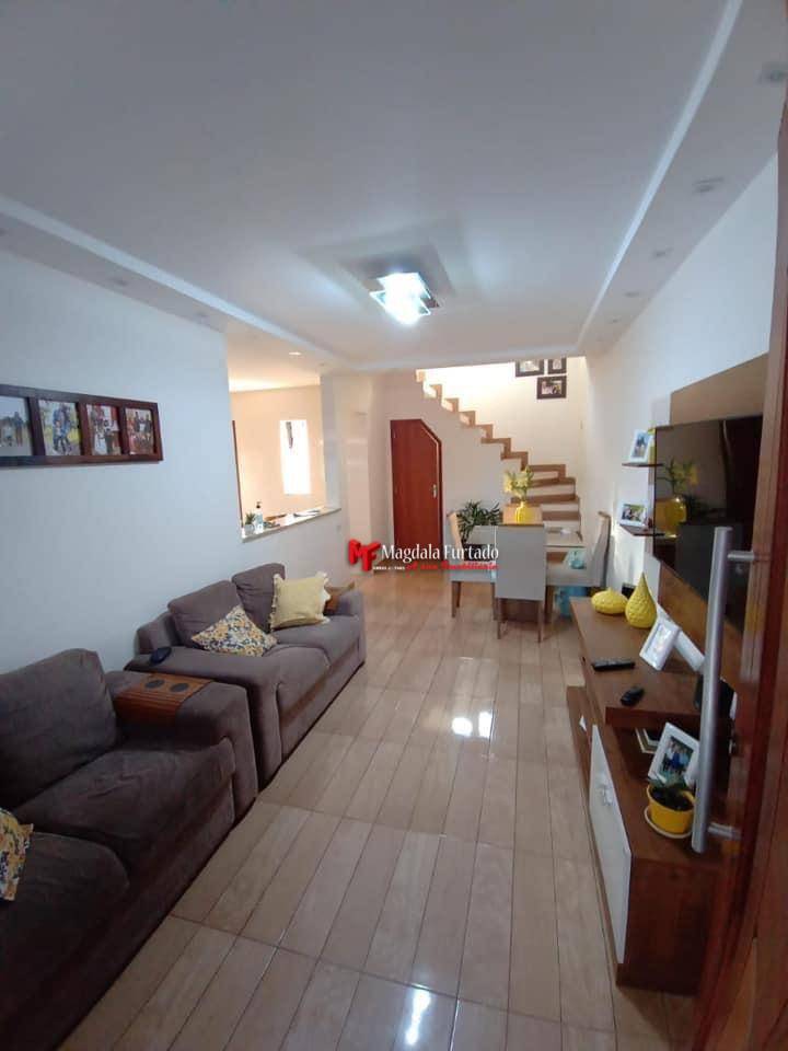 Casa à venda com 4 quartos, 160m² - Foto 2