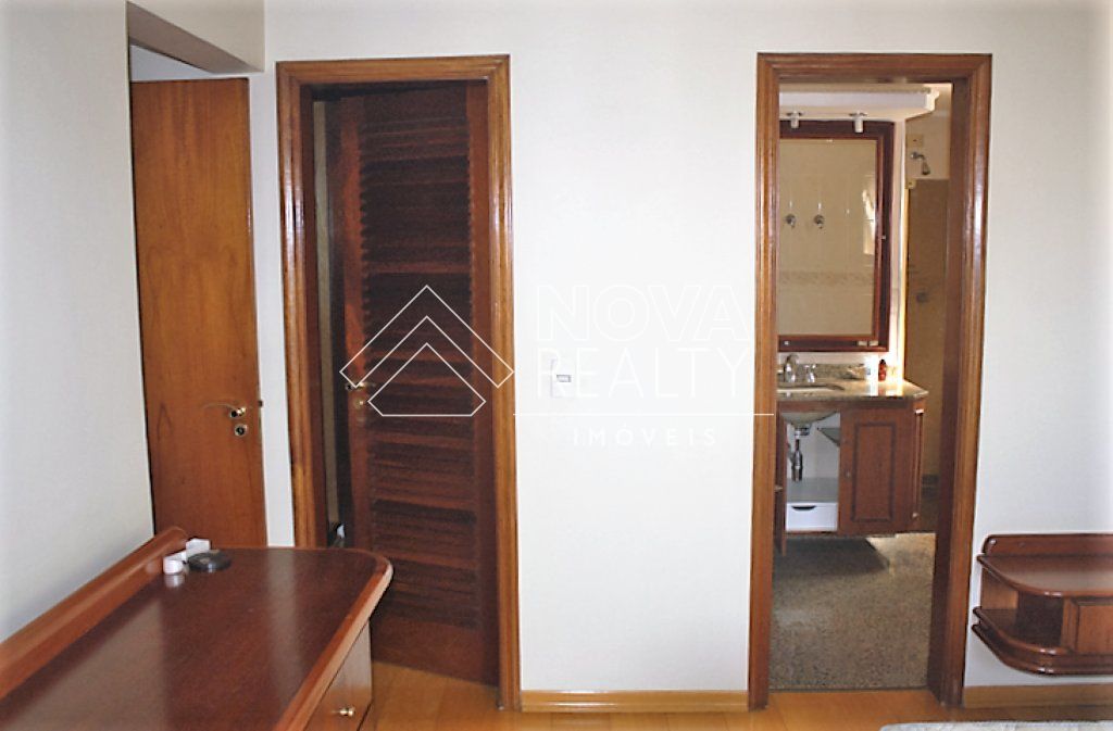 Apartamento à venda com 4 quartos, 159m² - Foto 12