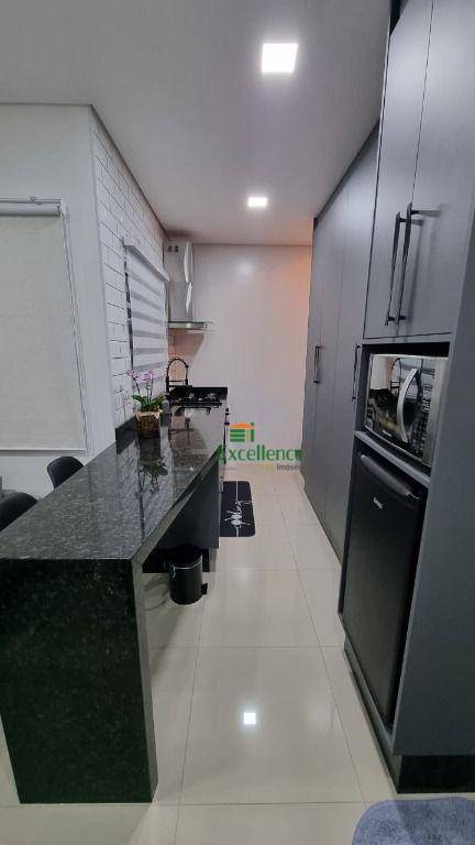 Apartamento à venda com 2 quartos, 110m² - Foto 2