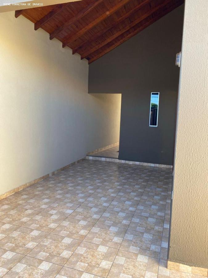 Casa à venda com 3 quartos, 150m² - Foto 11