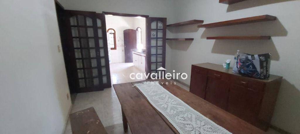 Casa à venda com 4 quartos, 190m² - Foto 17