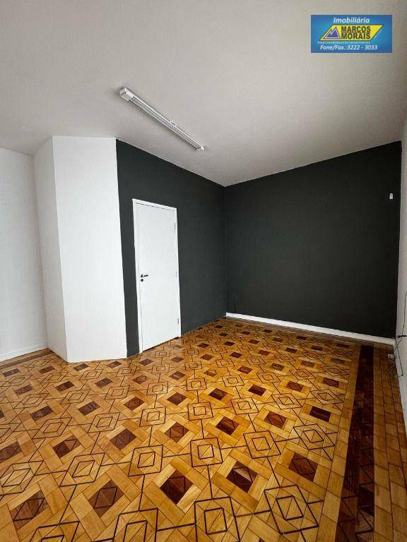 Casa para alugar com 2 quartos, 170m² - Foto 19