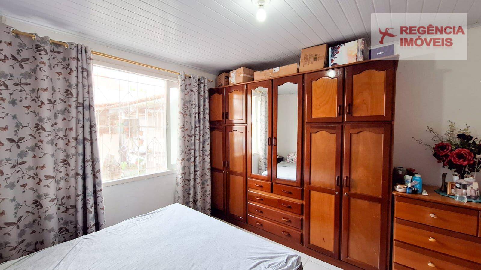 Casa à venda com 4 quartos, 150m² - Foto 14