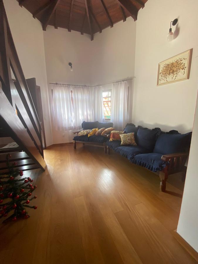 Casa de Condomínio à venda com 3 quartos, 300m² - Foto 2