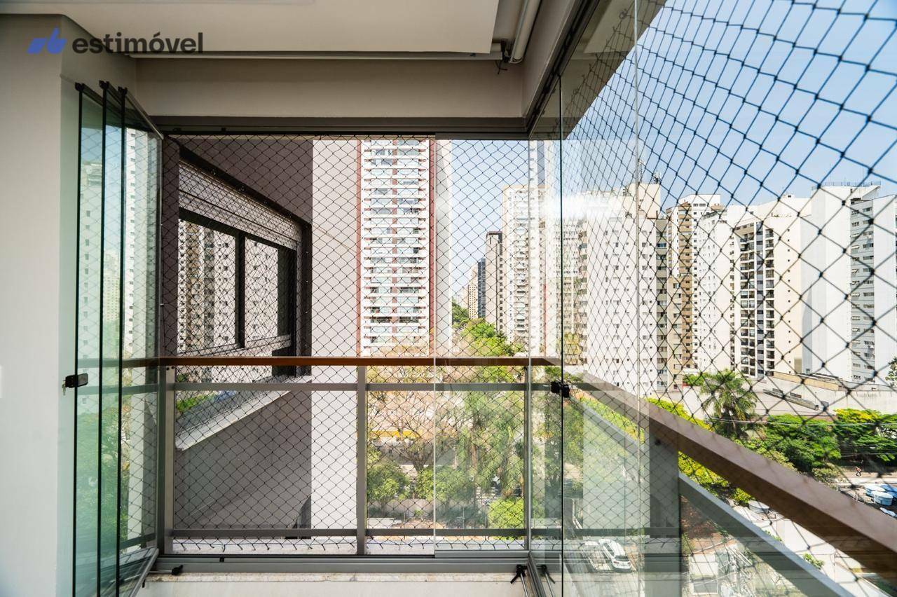 Apartamento à venda com 3 quartos, 158m² - Foto 17