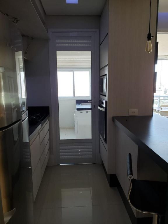 Apartamento à venda com 2 quartos, 70m² - Foto 9