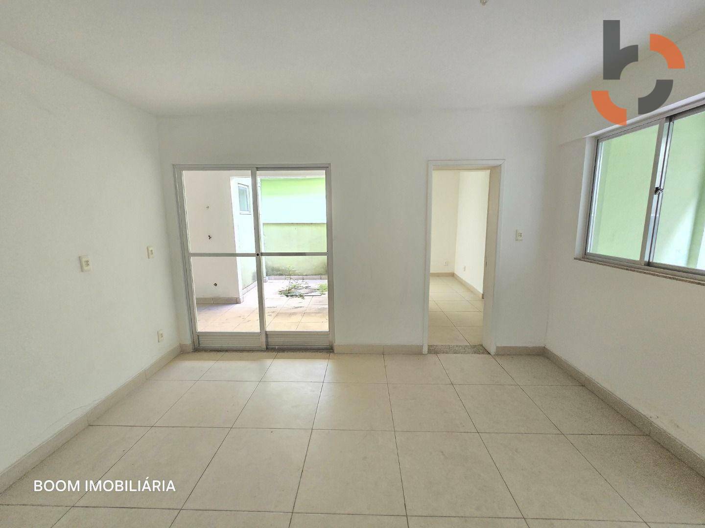 Casa à venda com 2 quartos, 100m² - Foto 11