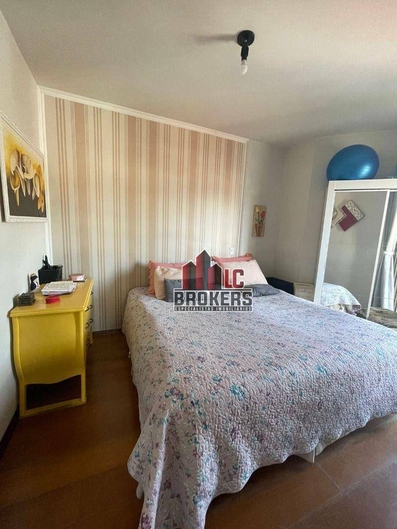 Apartamento à venda com 4 quartos, 131m² - Foto 11