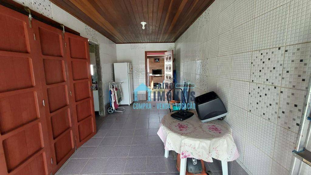 Casa à venda com 3 quartos, 300M2 - Foto 13