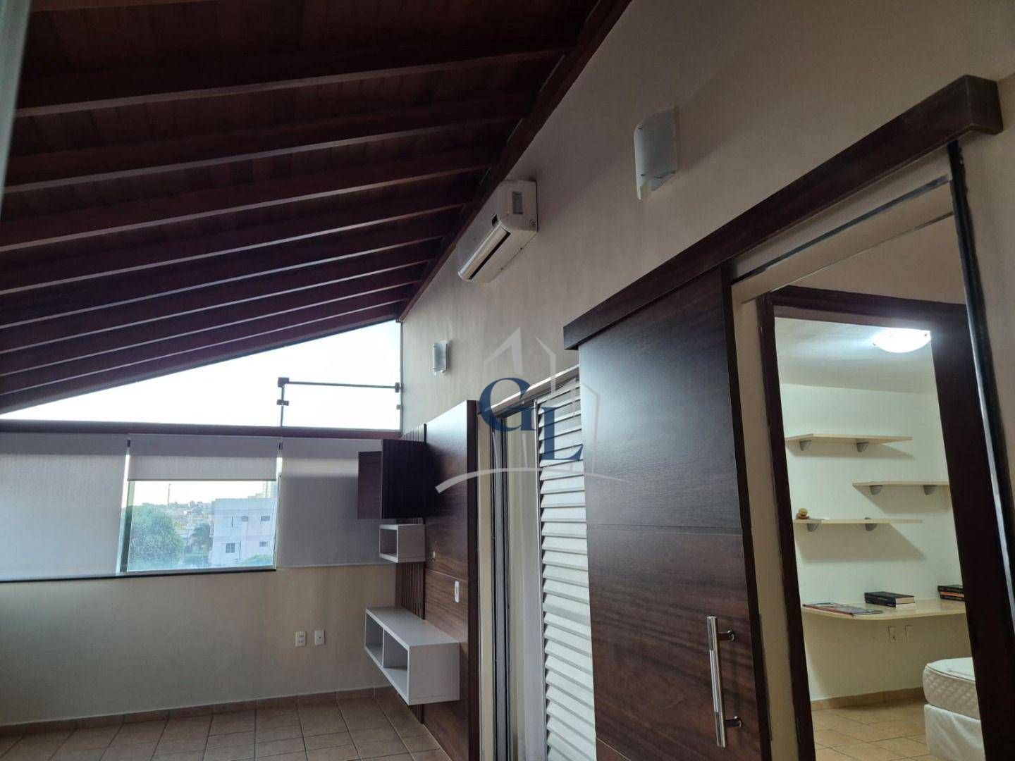 Apartamento à venda com 4 quartos, 75m² - Foto 4