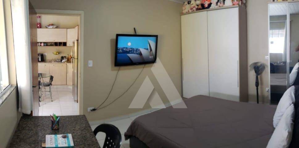 Casa, 3 quartos, 230 m² - Foto 2