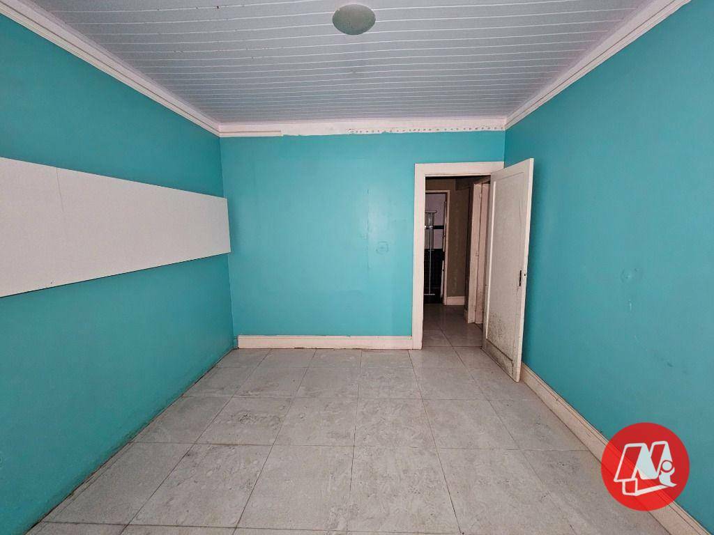 Casa para alugar com 4 quartos, 280m² - Foto 5