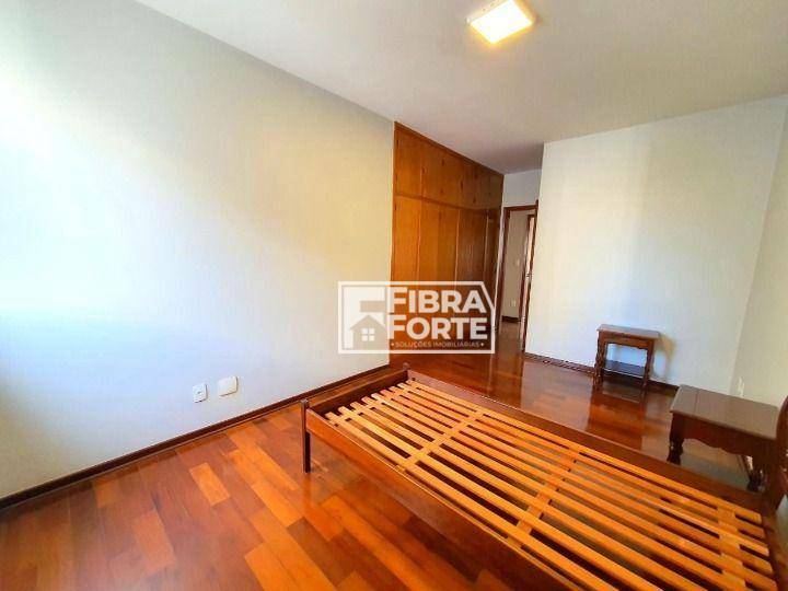 Apartamento à venda com 5 quartos, 280m² - Foto 17