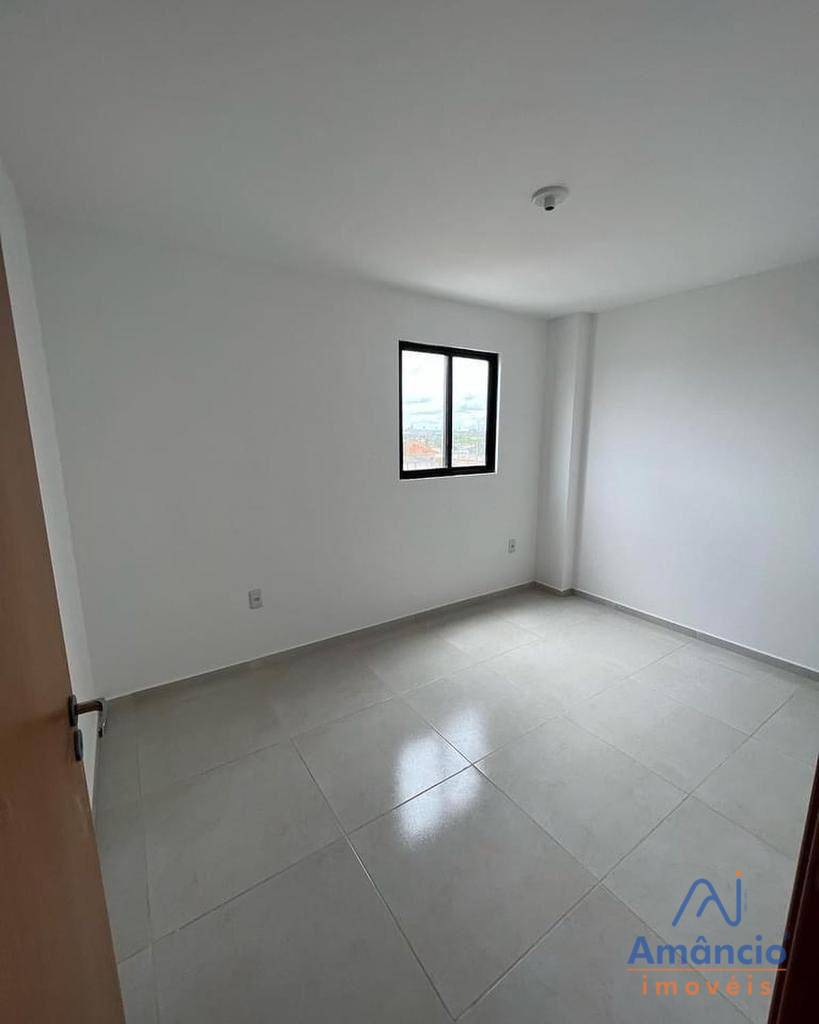 Apartamento à venda com 2 quartos, 47m² - Foto 9