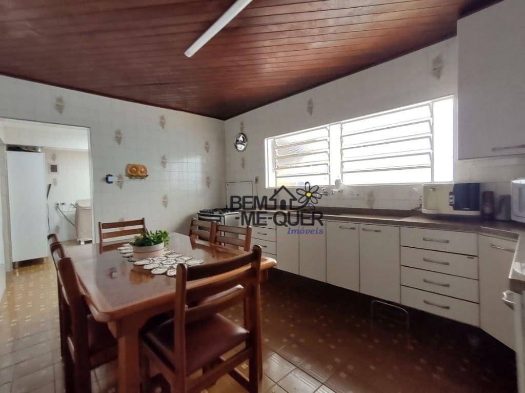 Casa à venda com 4 quartos, 136m² - Foto 7