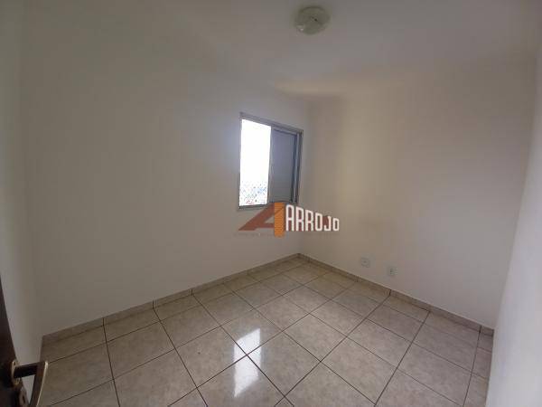 Apartamento à venda com 2 quartos, 50m² - Foto 7