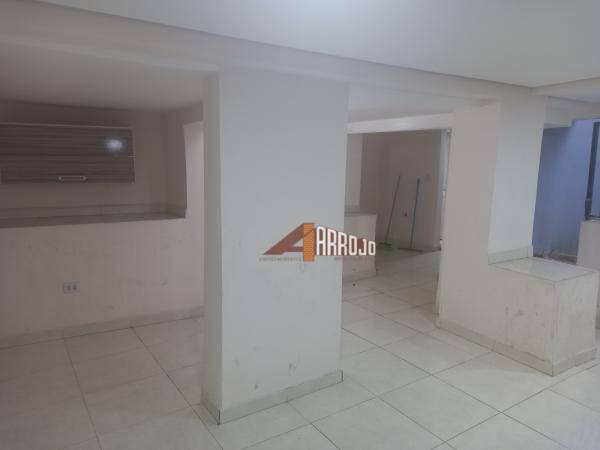 Casa à venda com 3 quartos, 230m² - Foto 27