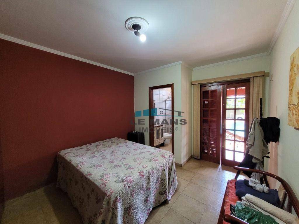 Casa à venda com 3 quartos, 200m² - Foto 13