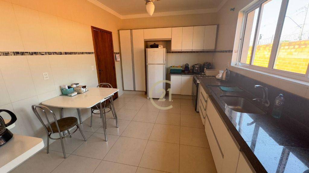 Chácara à venda com 3 quartos, 334m² - Foto 23