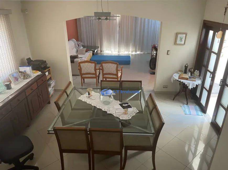 Sobrado, 4 quartos, 244 m² - Foto 2