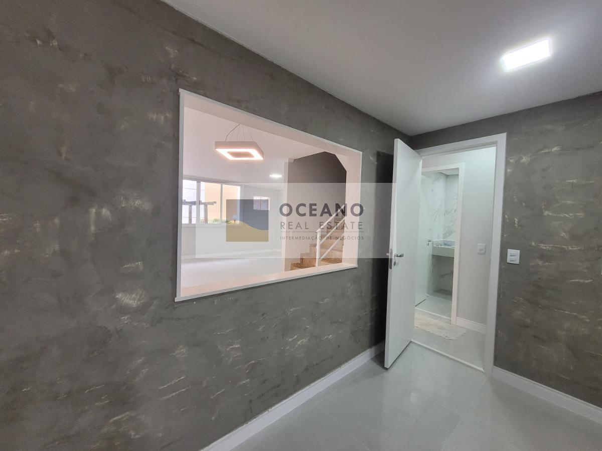 Casa de Condomínio à venda com 5 quartos, 226m² - Foto 3