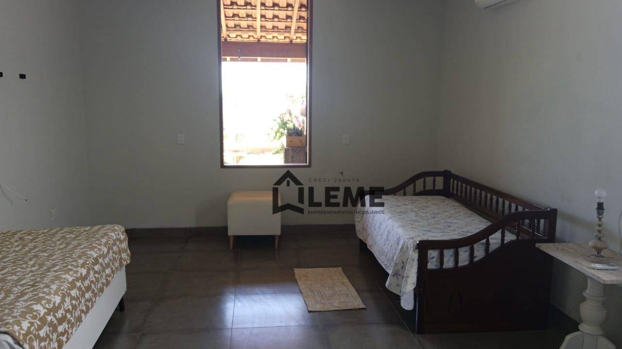 Casa à venda com 1 quarto, 70m² - Foto 4