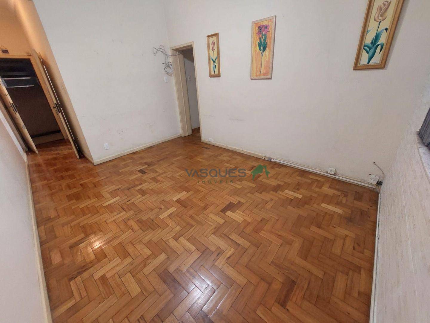 Apartamento para alugar com 2 quartos, 65m² - Foto 2
