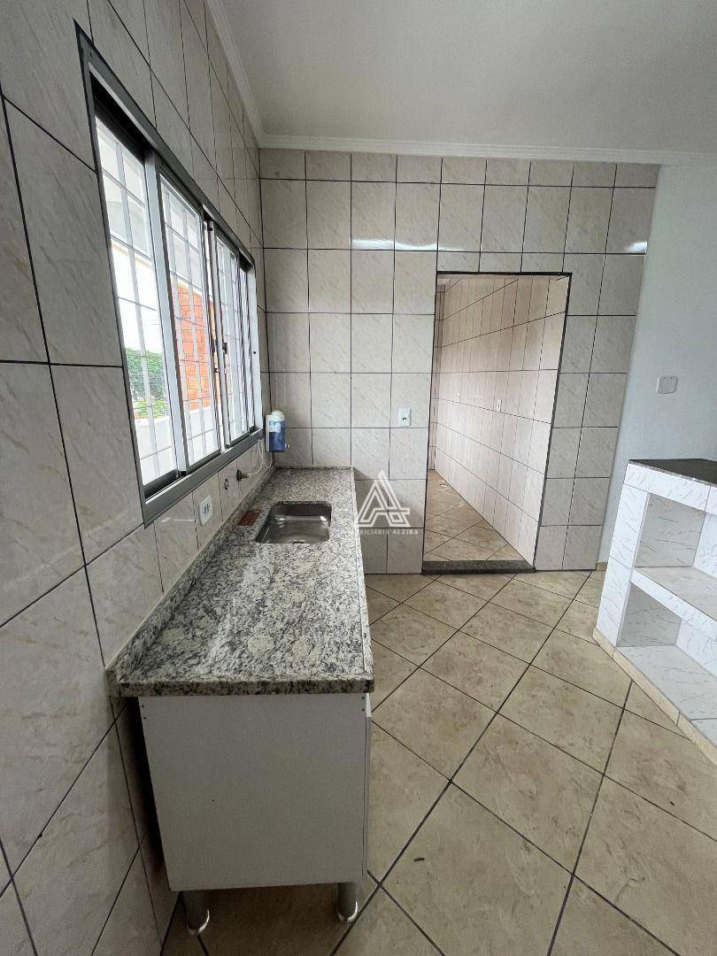 Casa para alugar com 6 quartos, 200m² - Foto 38