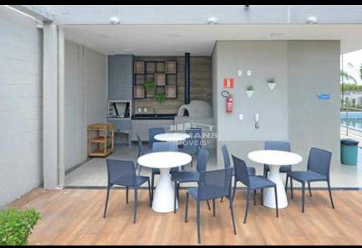 Apartamento à venda com 2 quartos, 45m² - Foto 12