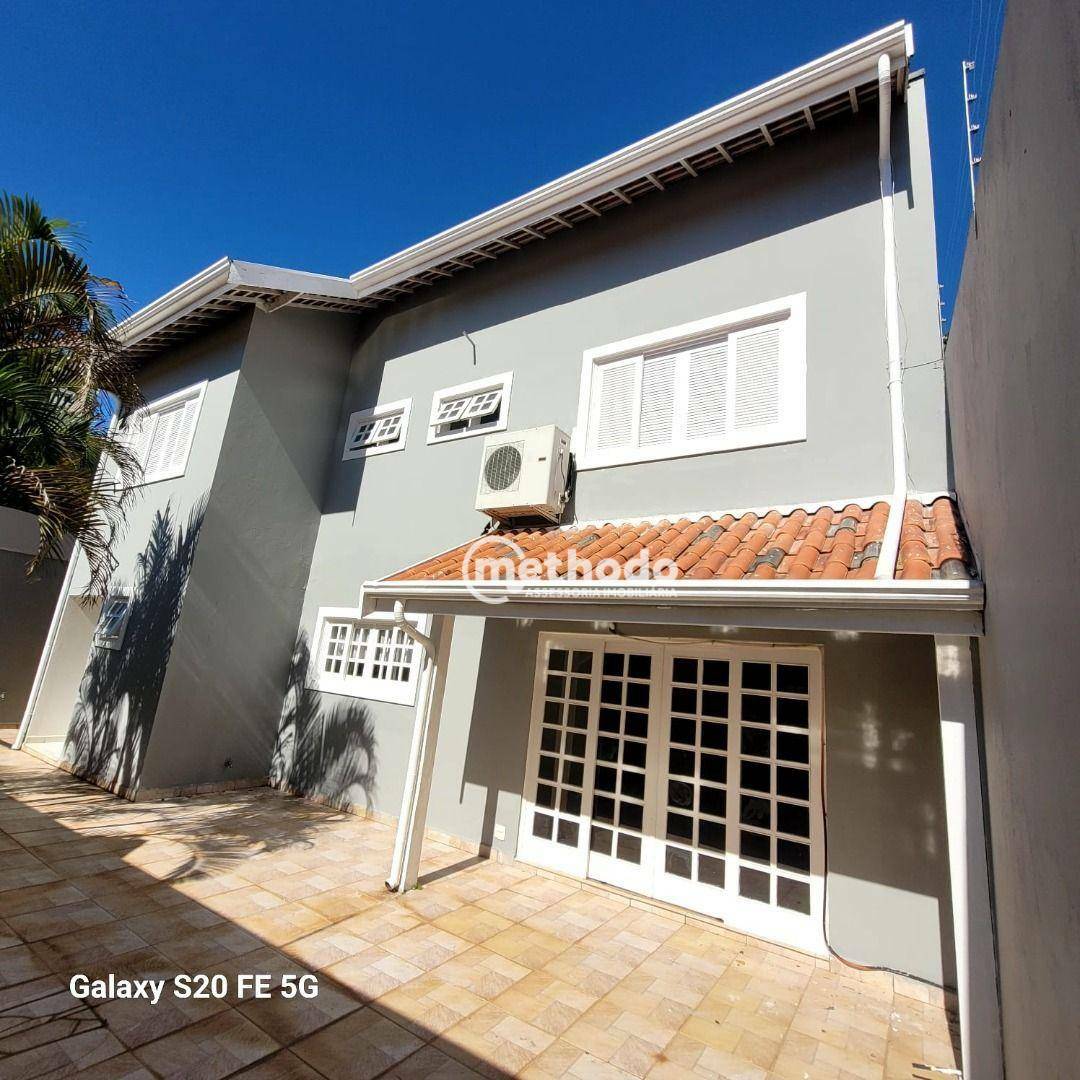 Casa à venda e aluguel com 3 quartos, 214m² - Foto 3